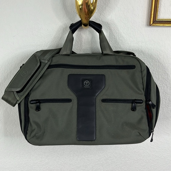 T-Tech by Tumi Boarding Ballistic Tote Duffel Bag Gray Carry On Weekender - Picture 1 of 8